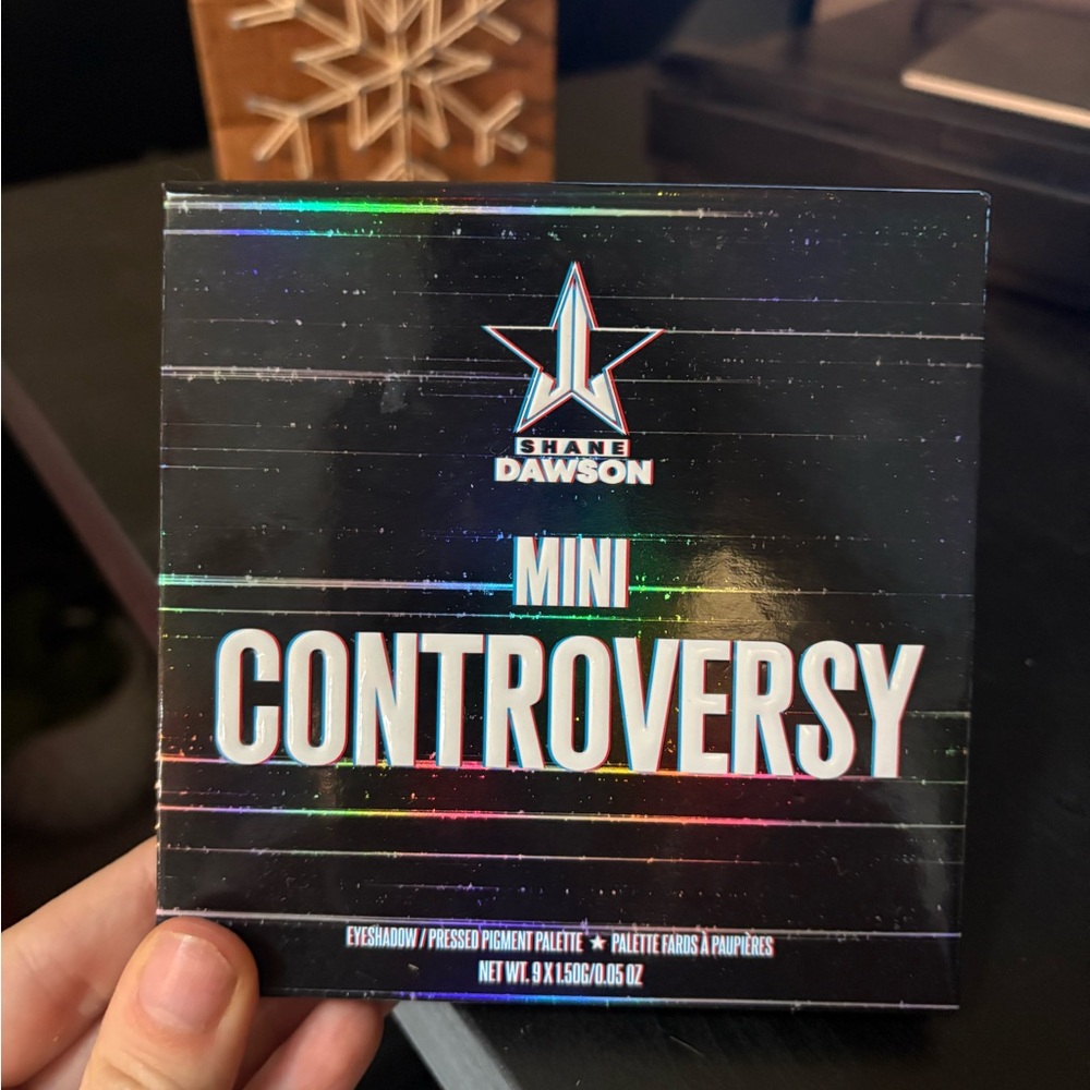 Jeffrey Star Mini Controversy Eyeshadow Palette